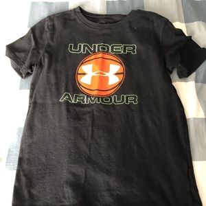 Under armor shirt